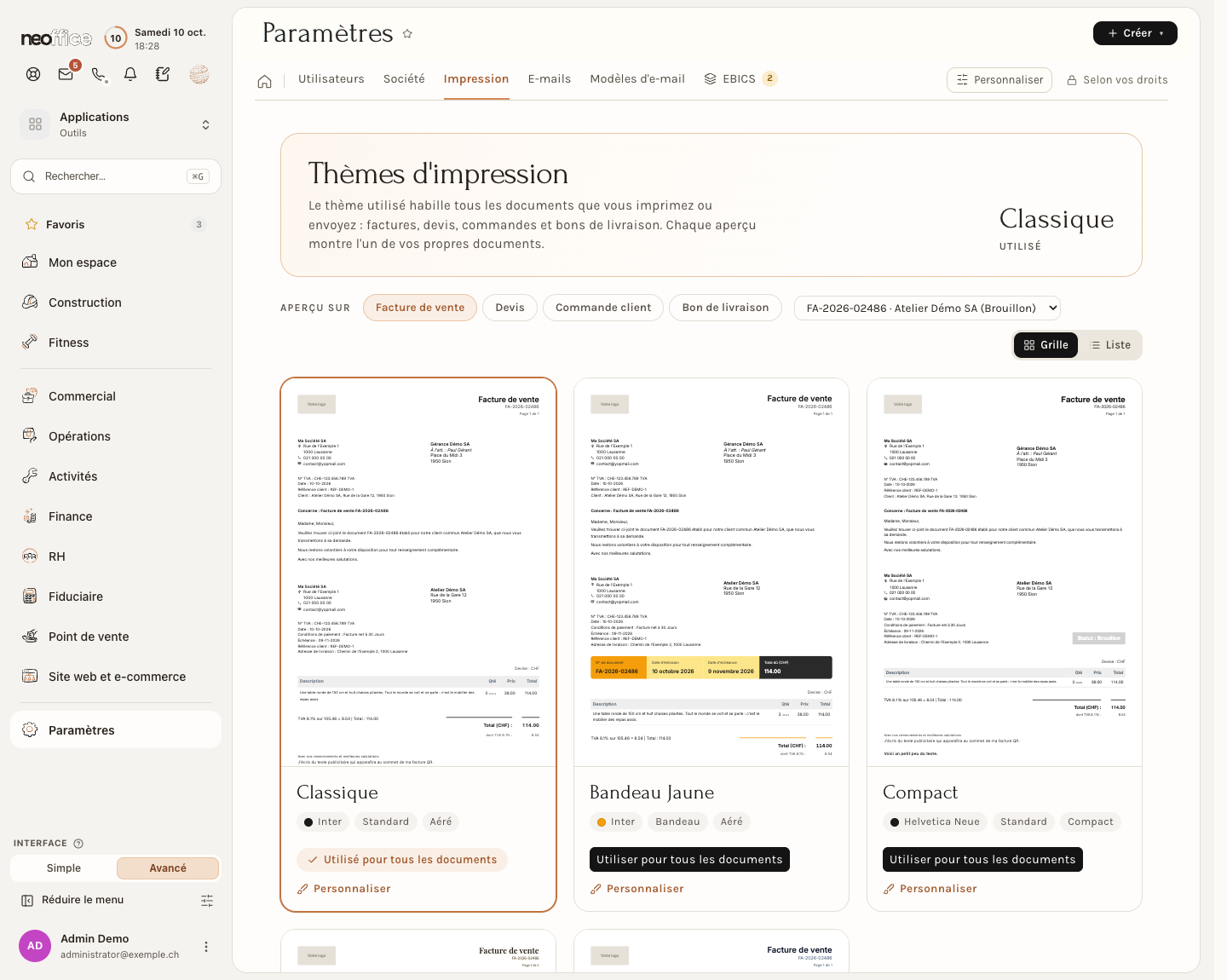 L'onglet Impression : les thèmes d'impression côte à côte sur un document de démonstration (le logo et les coordonnées de l'entreprise sont remplacés sur cette capture)