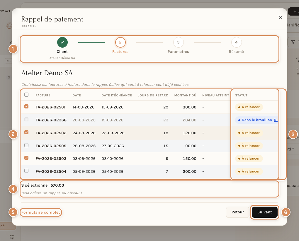 Étape 2 : les factures échues du client, trois sélectionnées